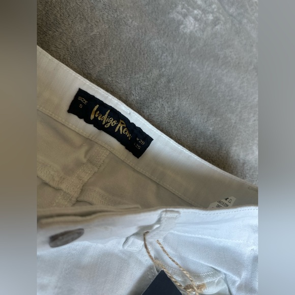 INDIGO REIGN White cropped Jeans Size: 9 - Picture 4 of 4